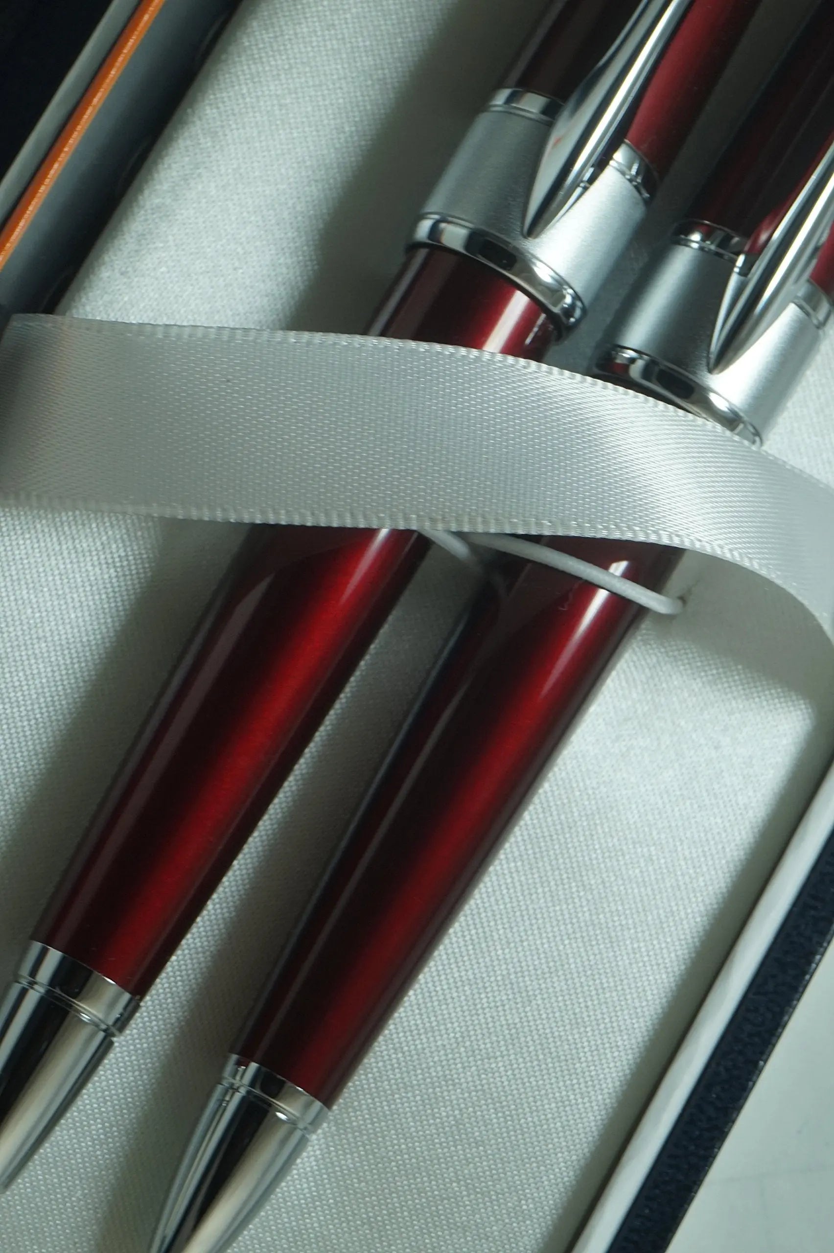 Cross Limited Edition in elegant Art Deco Apogee Executive Diamond Cut Red Lacquer & Rhodium Appointment Barrel Selectip Gel Ink Rollerball Pen & Ballpoint Pen set .A great personal and corporate gift - crosspenmall.com