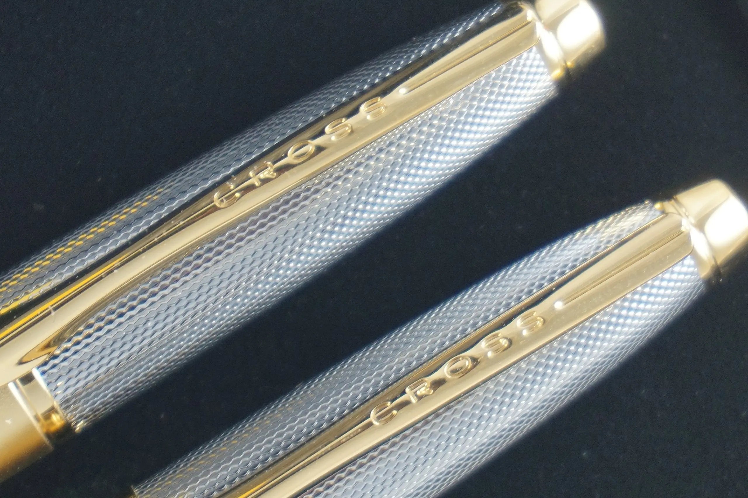 Cross Limited Edition in elegant haberdashery finishes Apogee Executive Diamond Cut Elegant 23KT Gold Medalist with Solid 18KT Gold nib Fountain pen and Ballpoint Pen A great corporate gift - crosspenmall.com
