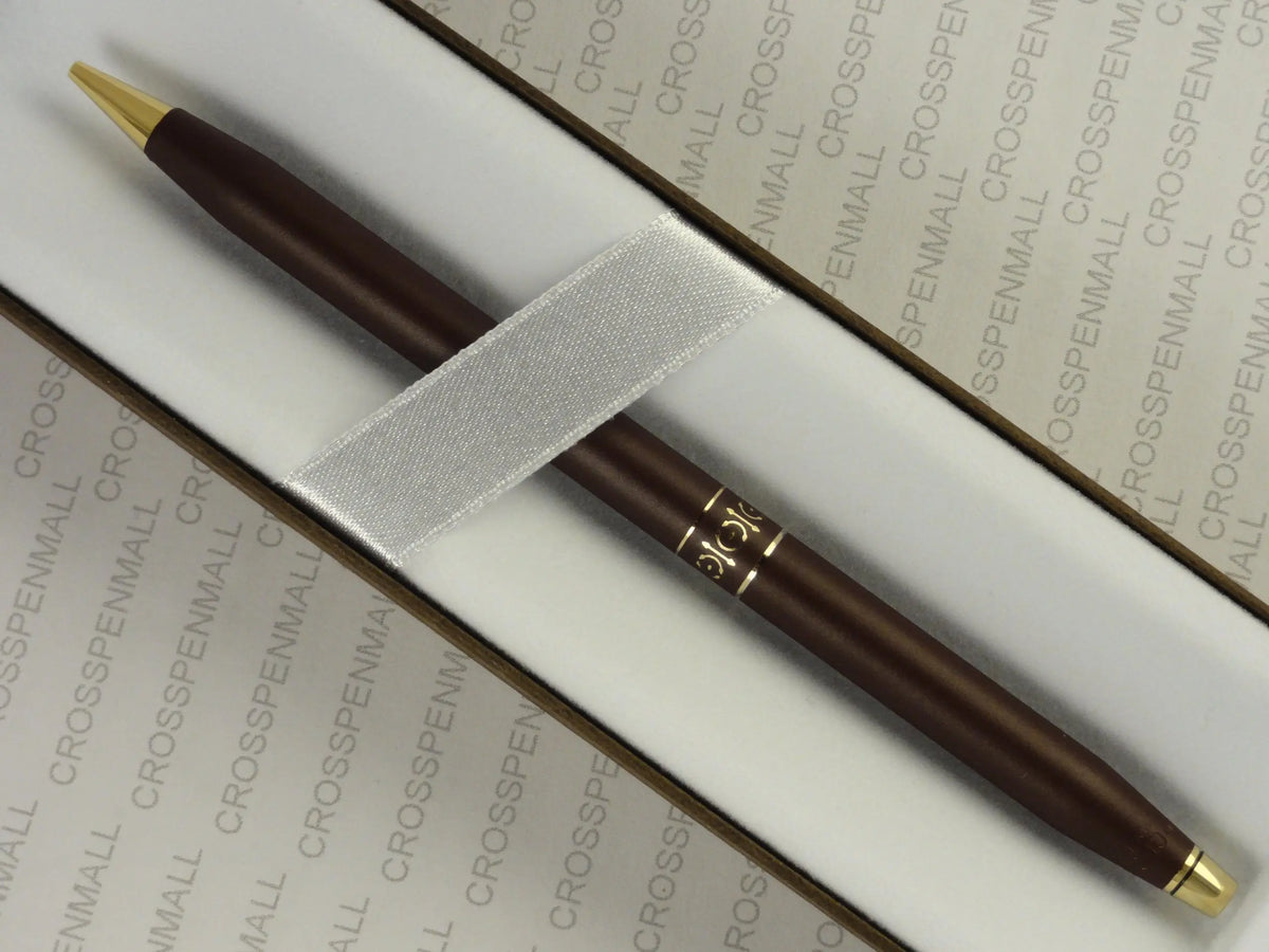 Cross Made in The USA Century Classic Ladies with Gold Velvet Mid-Ring, Burgundy Barrel, and 14KT Gold Appointments 0.5mm Pencil cross