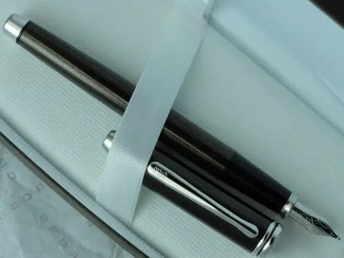 Cross Made in The USA Limited Edition Townsend Quartz Carbonite Fountain Pen Medium Nib - crosspenmall.com