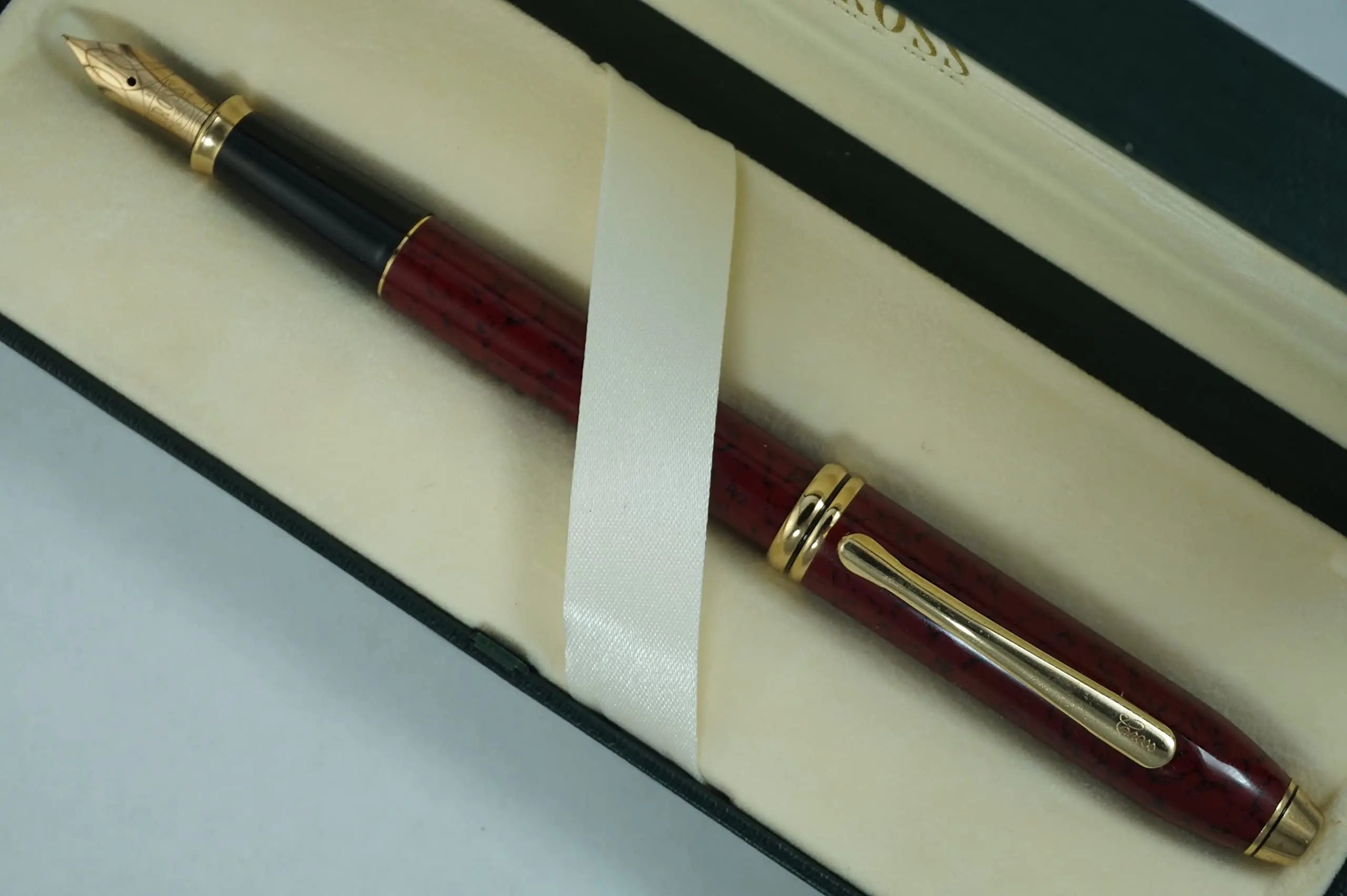 Cross Made in UK Cardinal Red and 23KT Appointment s with Solid 14KT Gold Extra fine XF nib Fountain pen - crosspenmall.com