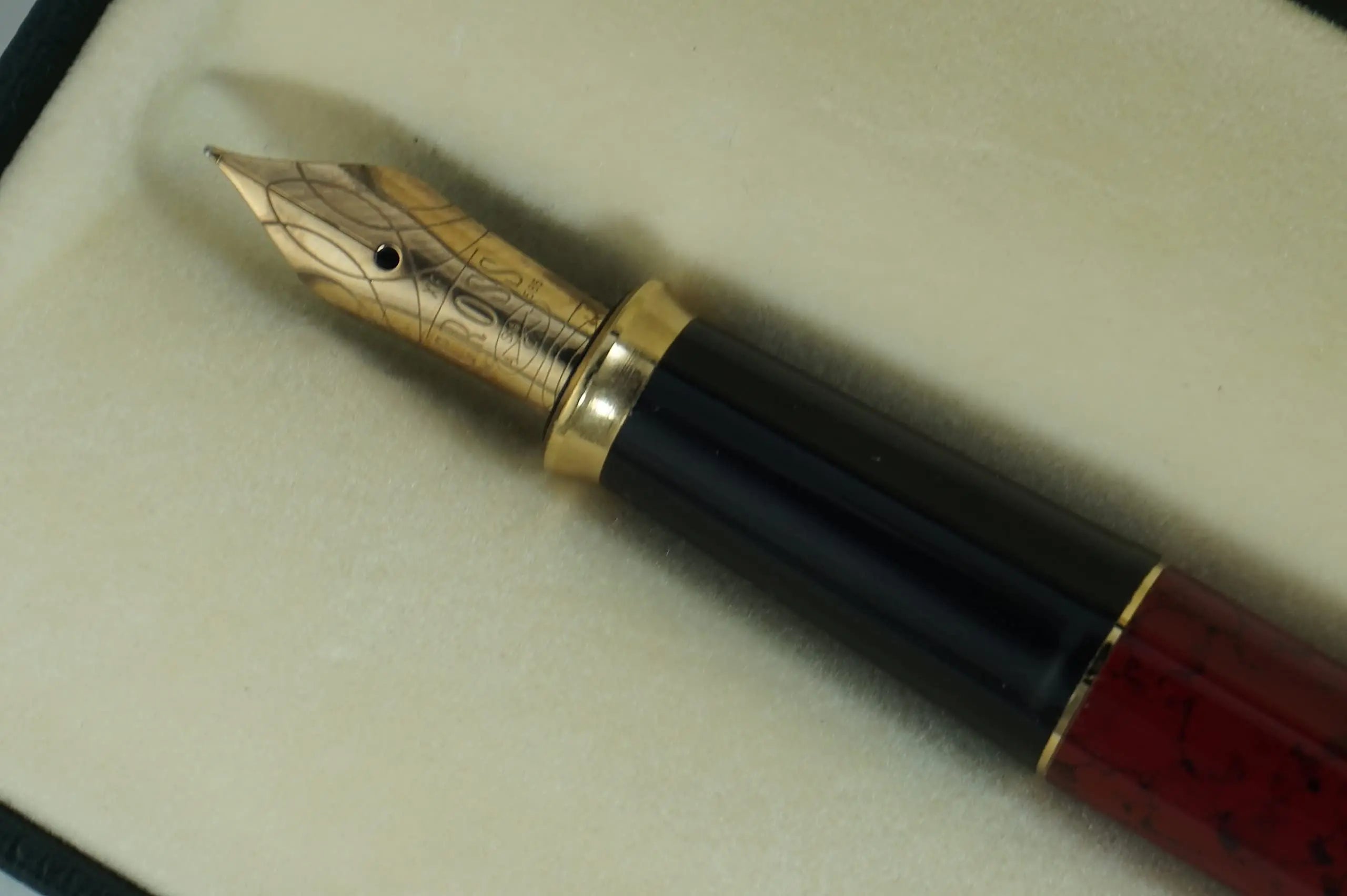 Cross Made in UK Cardinal Red and 23KT Appointment s with Solid 14KT Gold Extra fine XF nib Fountain pen - crosspenmall.com