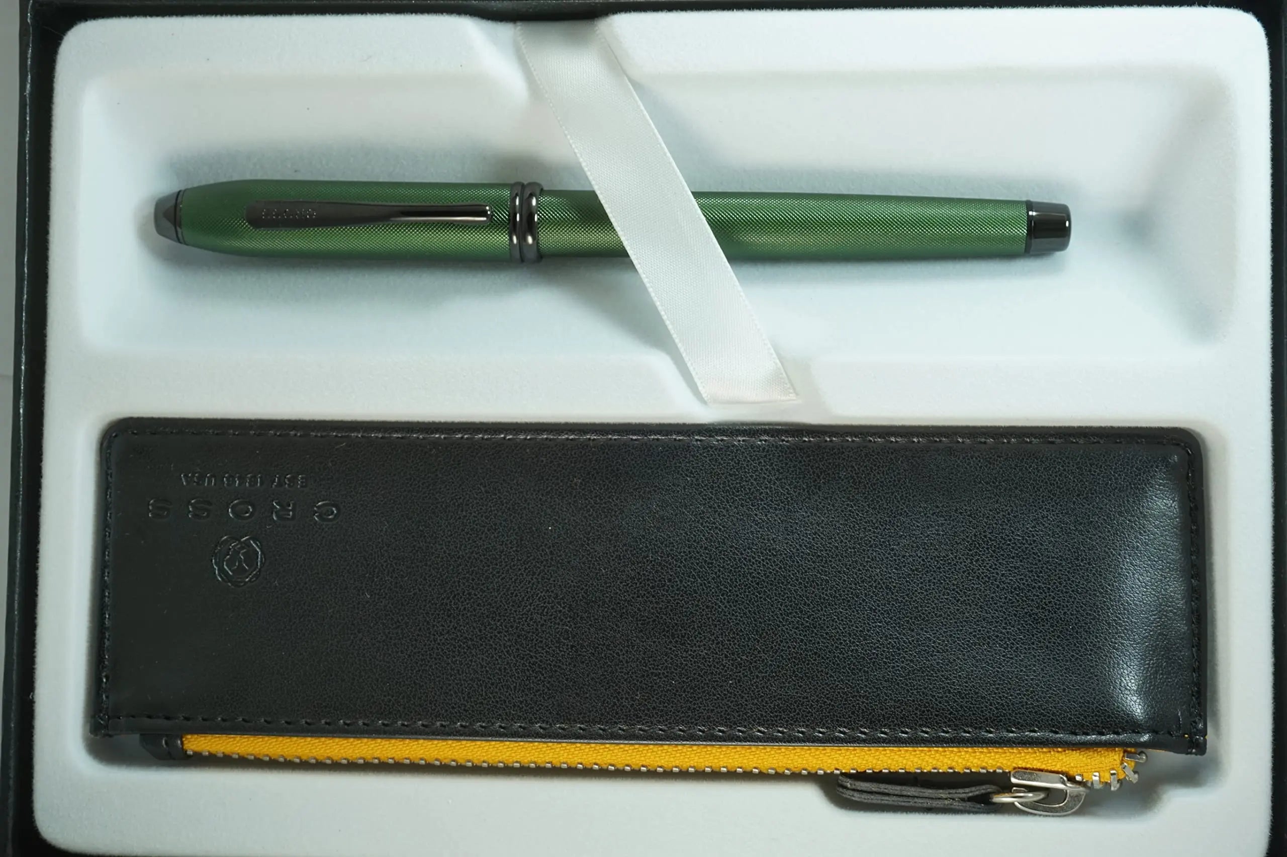 Cross Townsend Midnight Green Micro Knurled and Sandblasted Matte Black PVD Appointments Selectip Gel Ink Rollerball Pen & Black Pen Pouch Cross