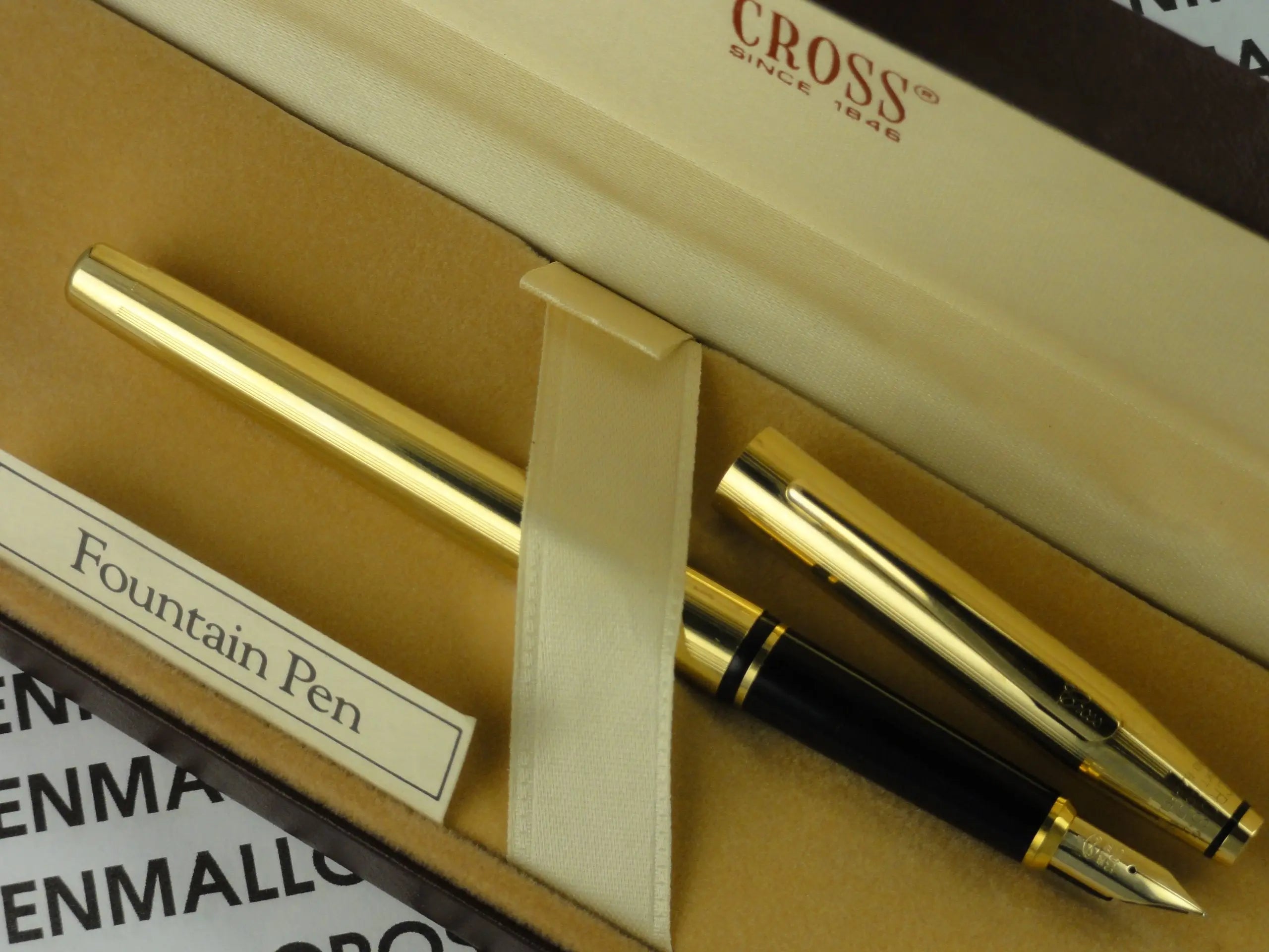 Cross Made in The USA Century Classic 18k Gold Rolled/Filled Barrel with Solid 14k Gold Medium Nib Fountain Pen - crosspenmall.com