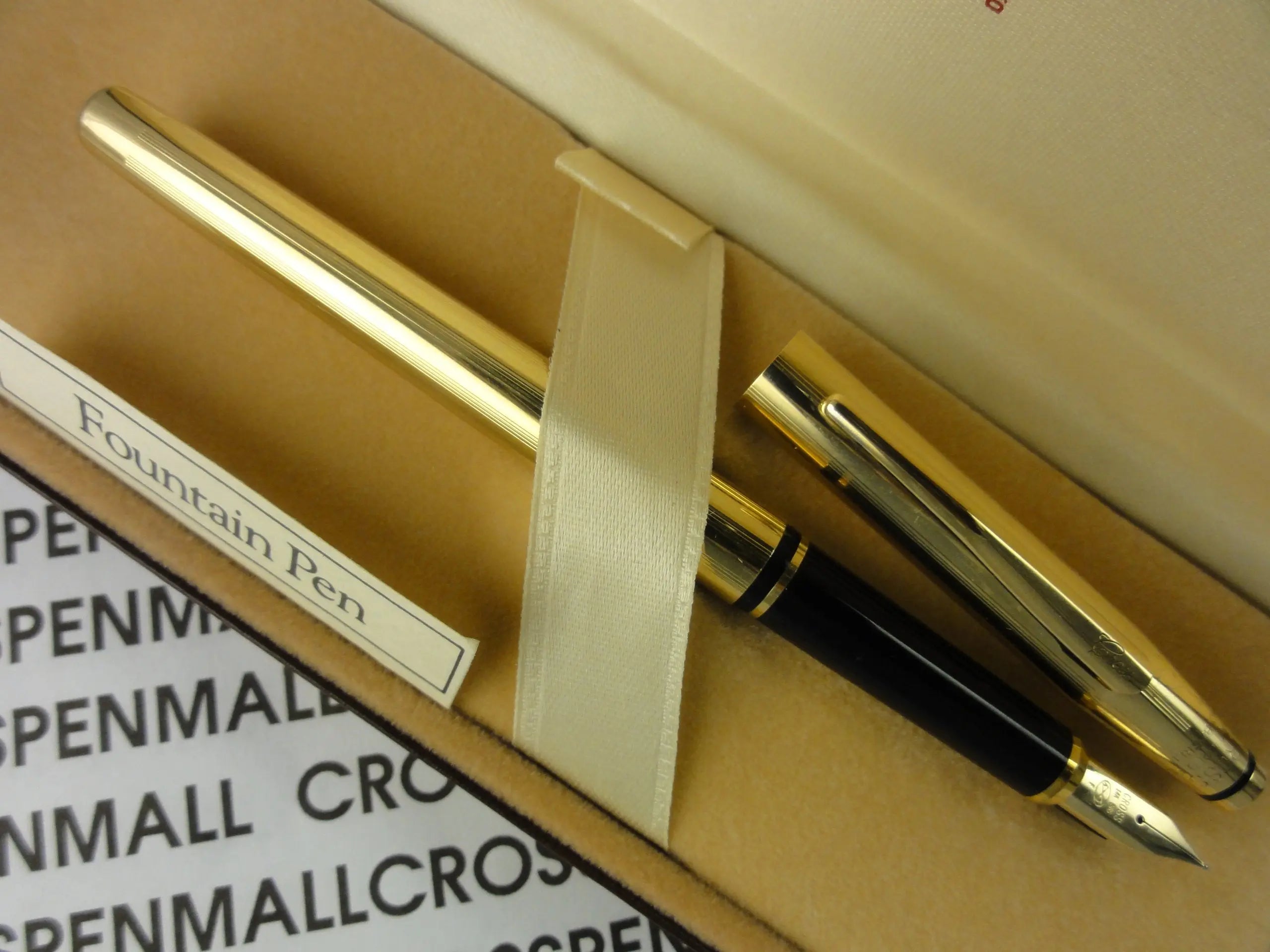 Cross Made in The USA Century Classic 18k Gold Rolled/Filled Barrel with Solid 14k Gold Medium Nib Fountain Pen - crosspenmall.com