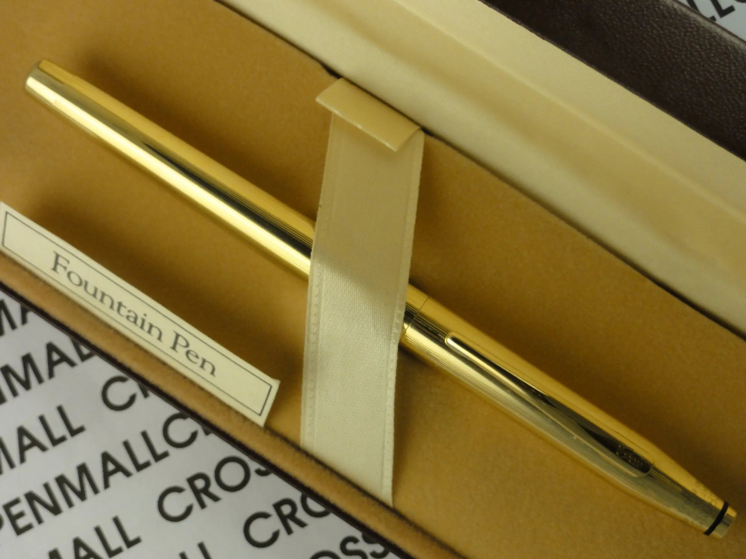 Cross Made in The USA Century Classic 18k Gold Rolled/Filled Barrel with Solid 14k Gold Medium Nib Fountain Pen - crosspenmall.com