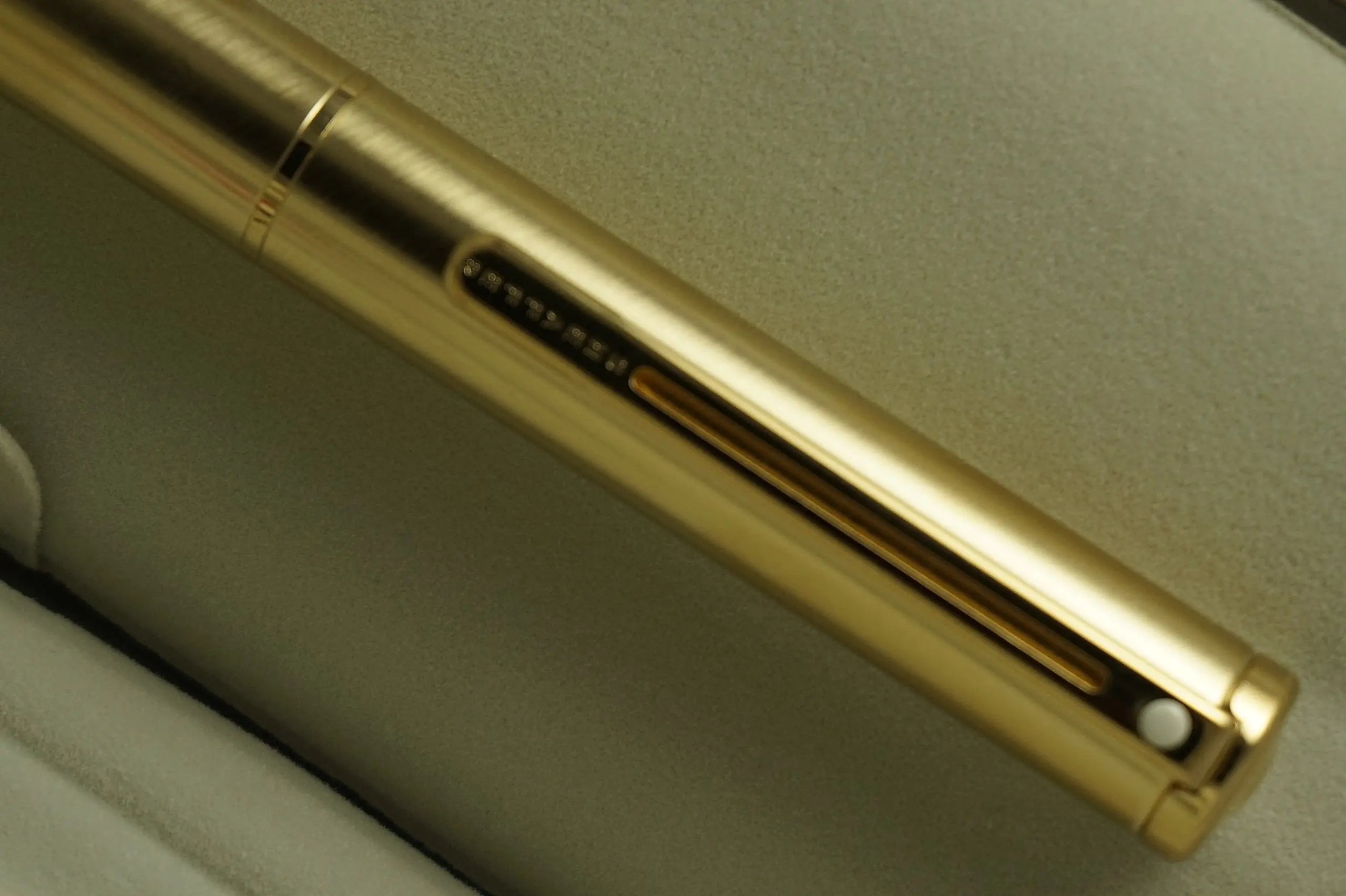 Made in the USA Cross Sheaffer Agio Rollerball, Angle Brushed 22K Gold and 22K Gold Appointments Pen - crosspenmall.com