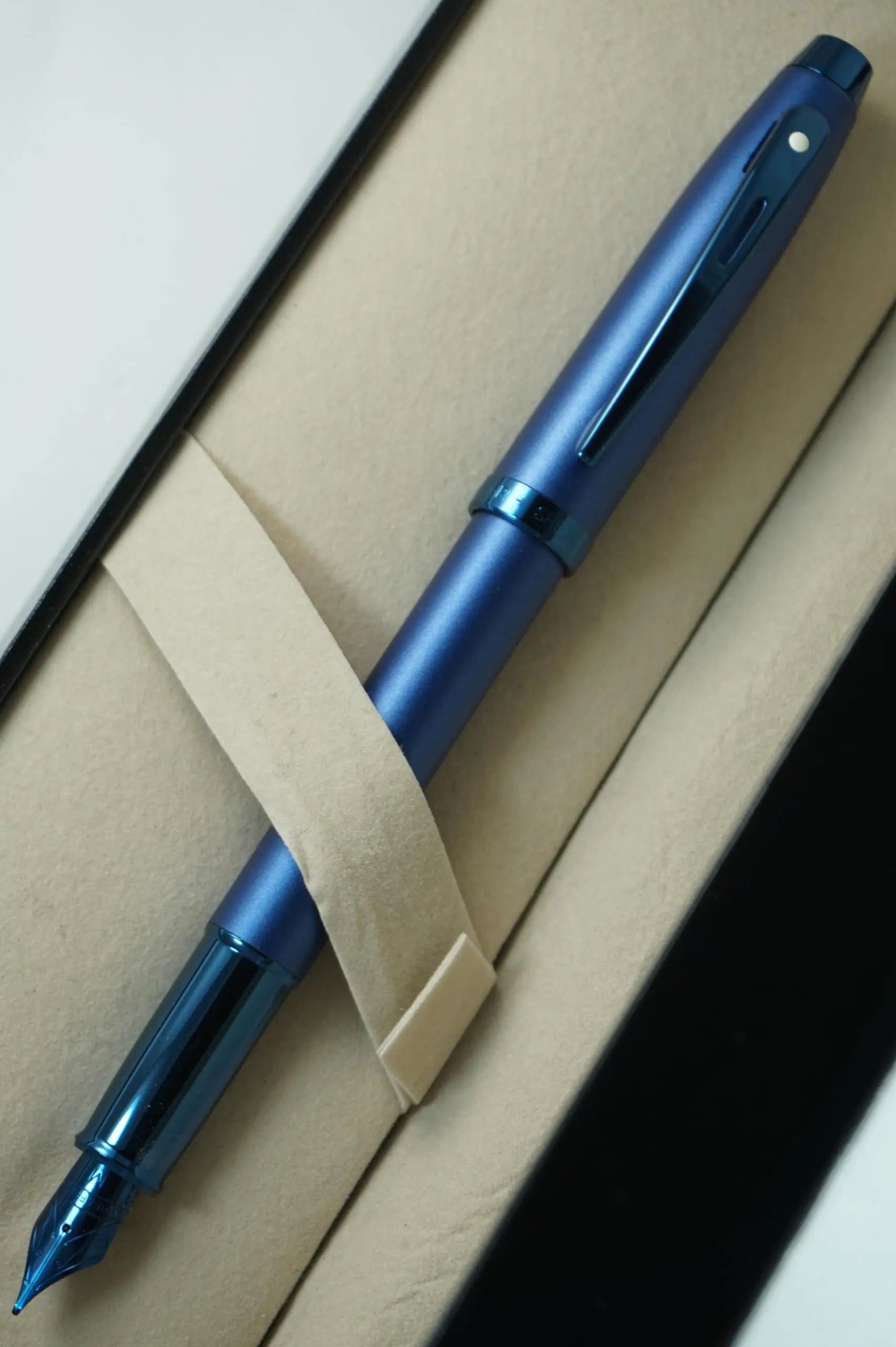 Sheaffer 100 Refillable Satin Blue Fountain Pen with PVD Blue Clip, Finial signature Center band. Comes in Premium gift Box Sheaffer