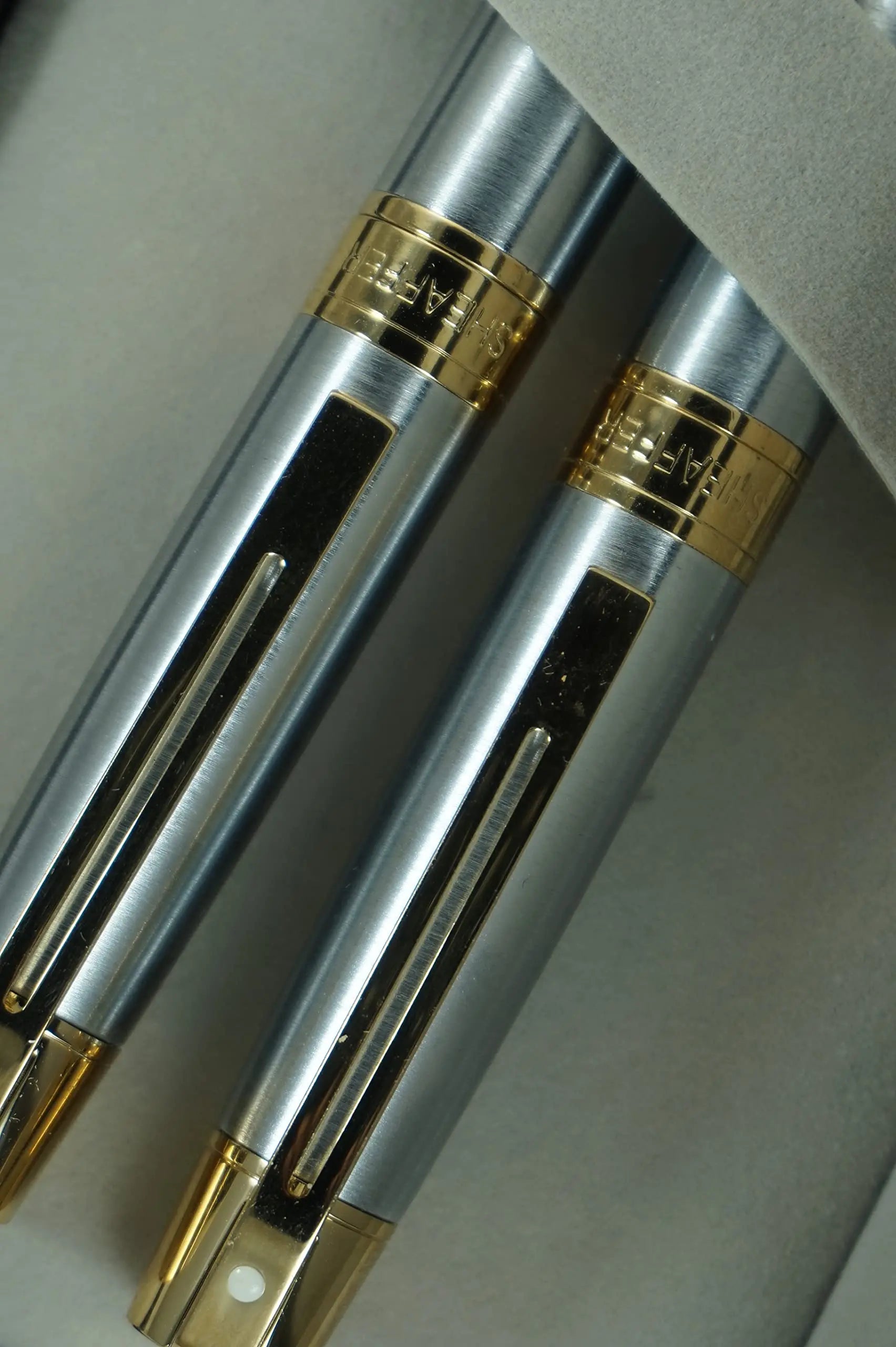 Sheaffer 300 Limited Collections,Brushed Chrome Barrel and Gold Appointments Rollerball and Ballpoint pens set Sheaffer