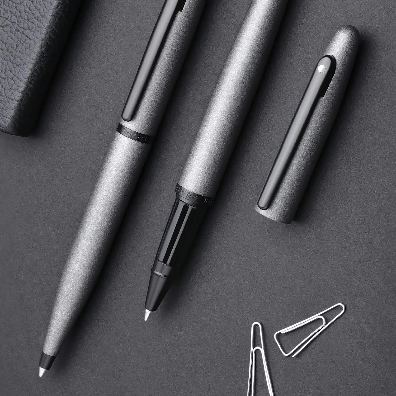 Sheaffer 9424 VFM Ballpoint Pen – Matte Grey with Matte Black Tone Trim Sheaffer