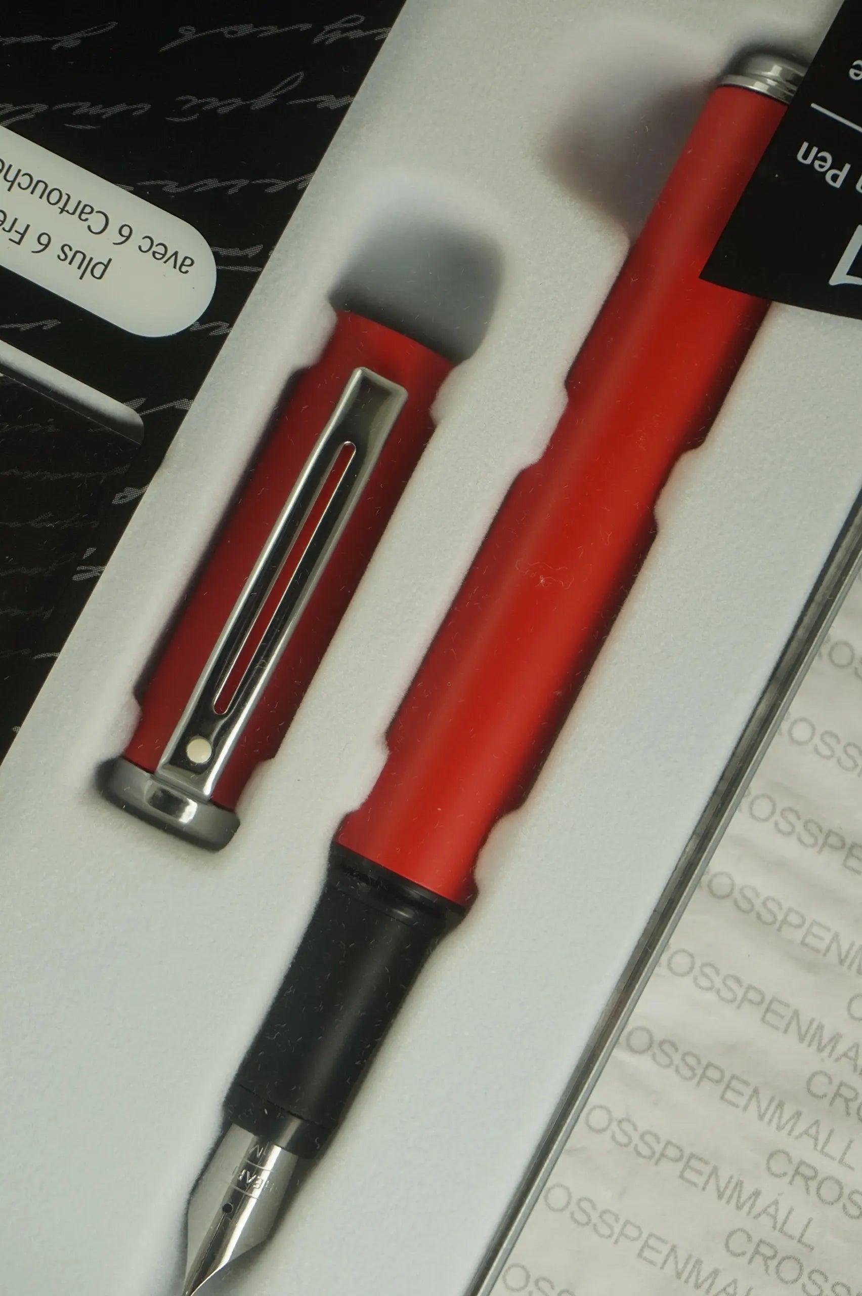 Sheaffer Award Matte Red and polished appointments compact with cylindrical profile Medium nib Fountain Pen with 6 cartridges A great gift for anyone Sheaffer