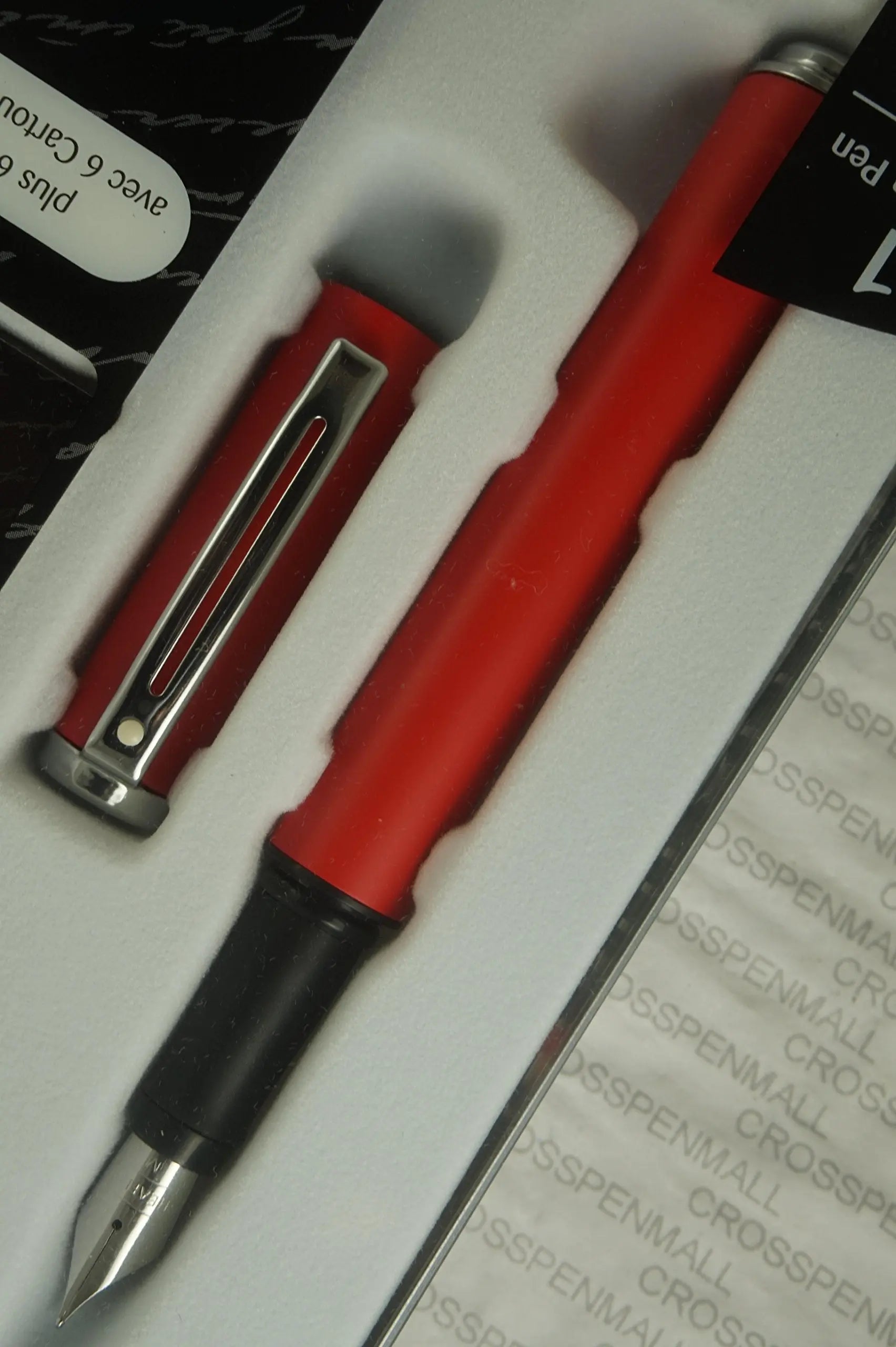 Sheaffer Award Matte Red and polished appointments compact with cylindrical profile Medium nib Fountain Pen with 6 cartridges A great gift for anyone Sheaffer