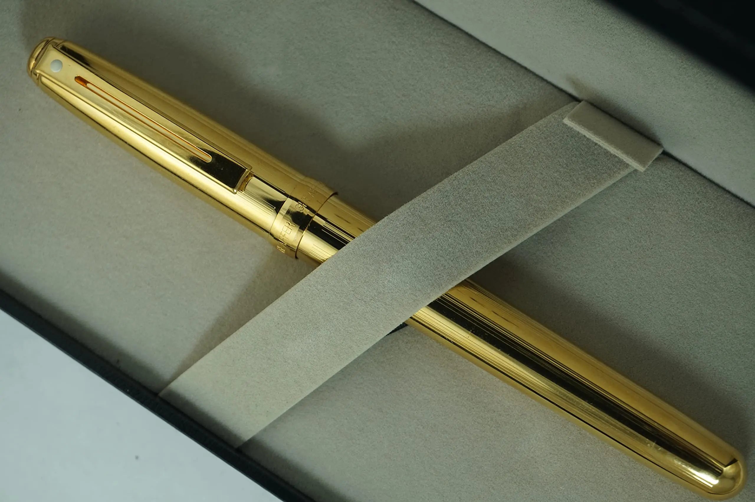 Sheaffer Cross Signature Prelude Collection with 22KT Gold appointments barrel and appointments, Solid and stamped 14KT Gold Medium nib Fountain pen Sheaffer