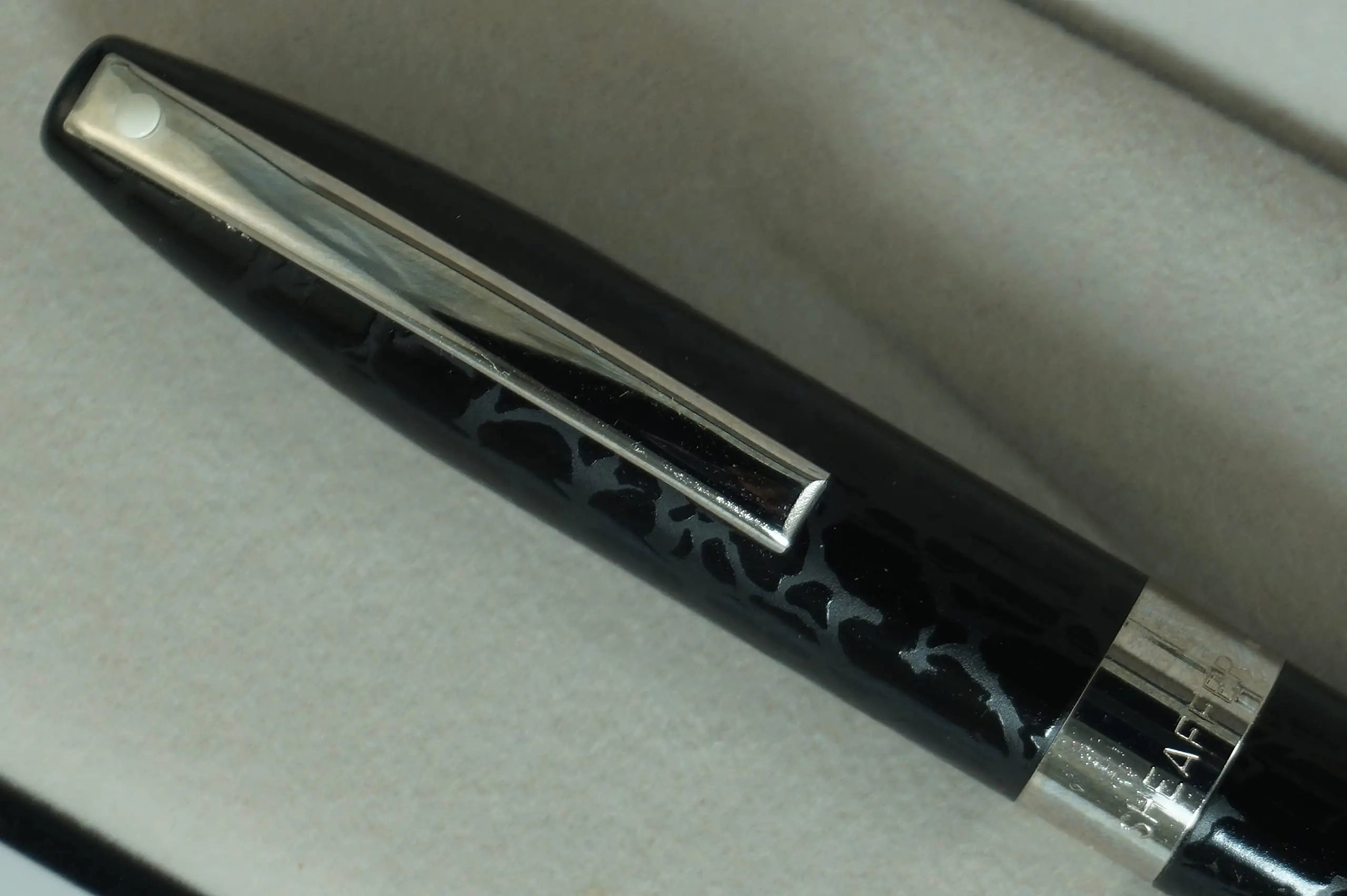 Sheaffer Hand made in USA Legacy Heritage Look of Leather Formal Black barrel and Palladium Appointments Ballpoint pen Sheaffer