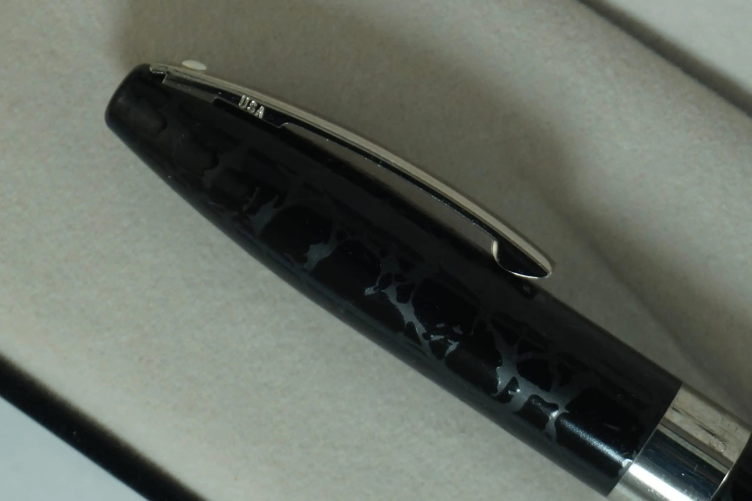 Sheaffer Hand made in USA Legacy Heritage Look of Leather Formal Black barrel and Palladium Appointments Ballpoint pen Sheaffer