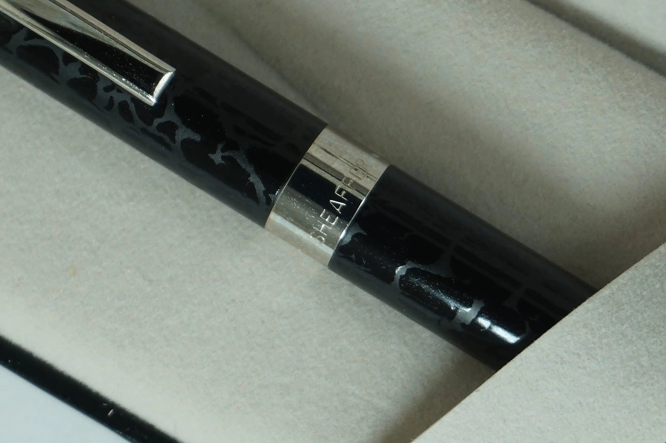 Sheaffer Hand made in USA Legacy Heritage Look of Leather Formal Black barrel and Palladium Appointments Ballpoint pen Sheaffer
