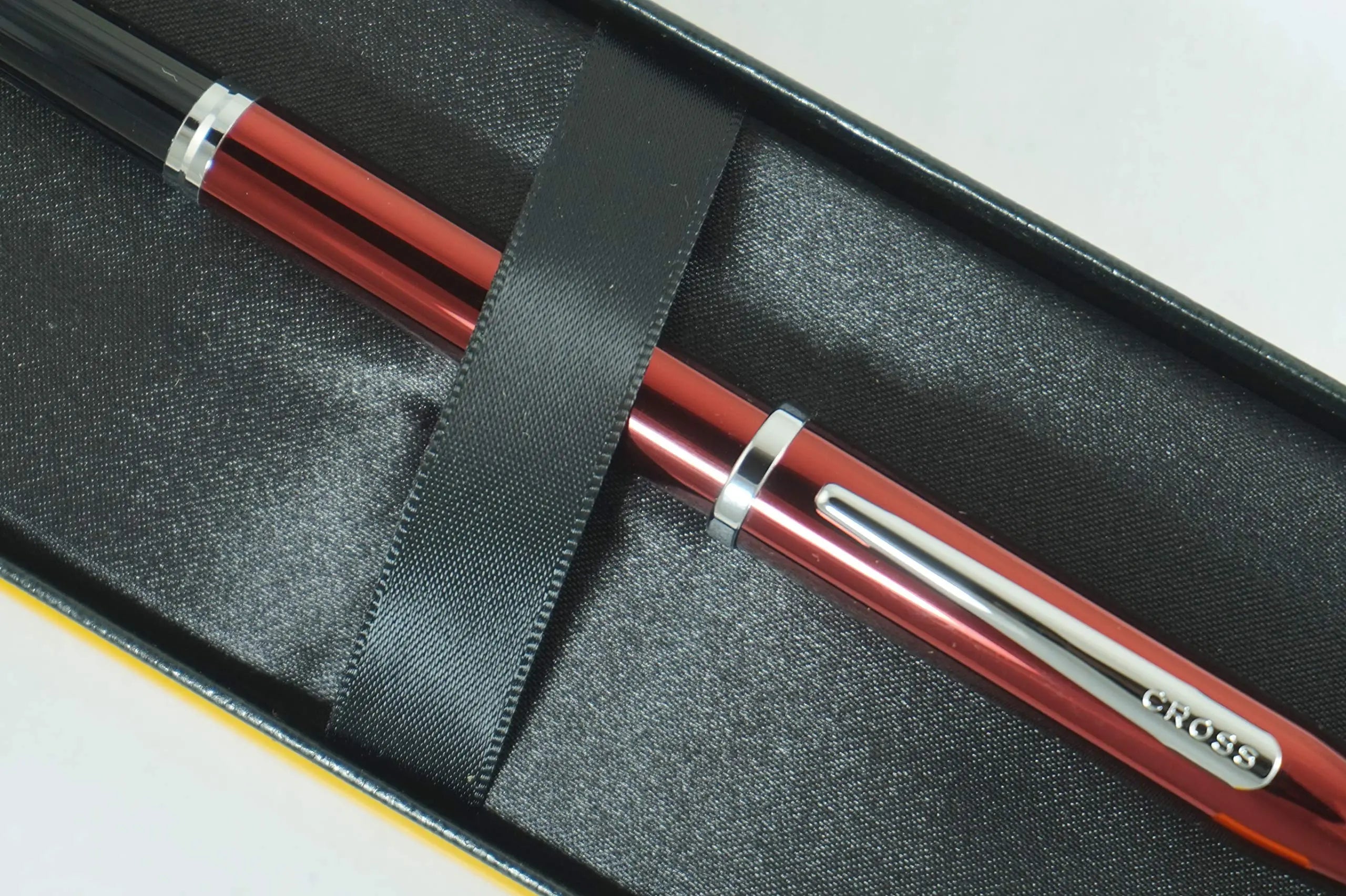 Sheaffer Intensity Engraved Chrome Ballpoint Pen In Luxury Gift Box Sheaffer
