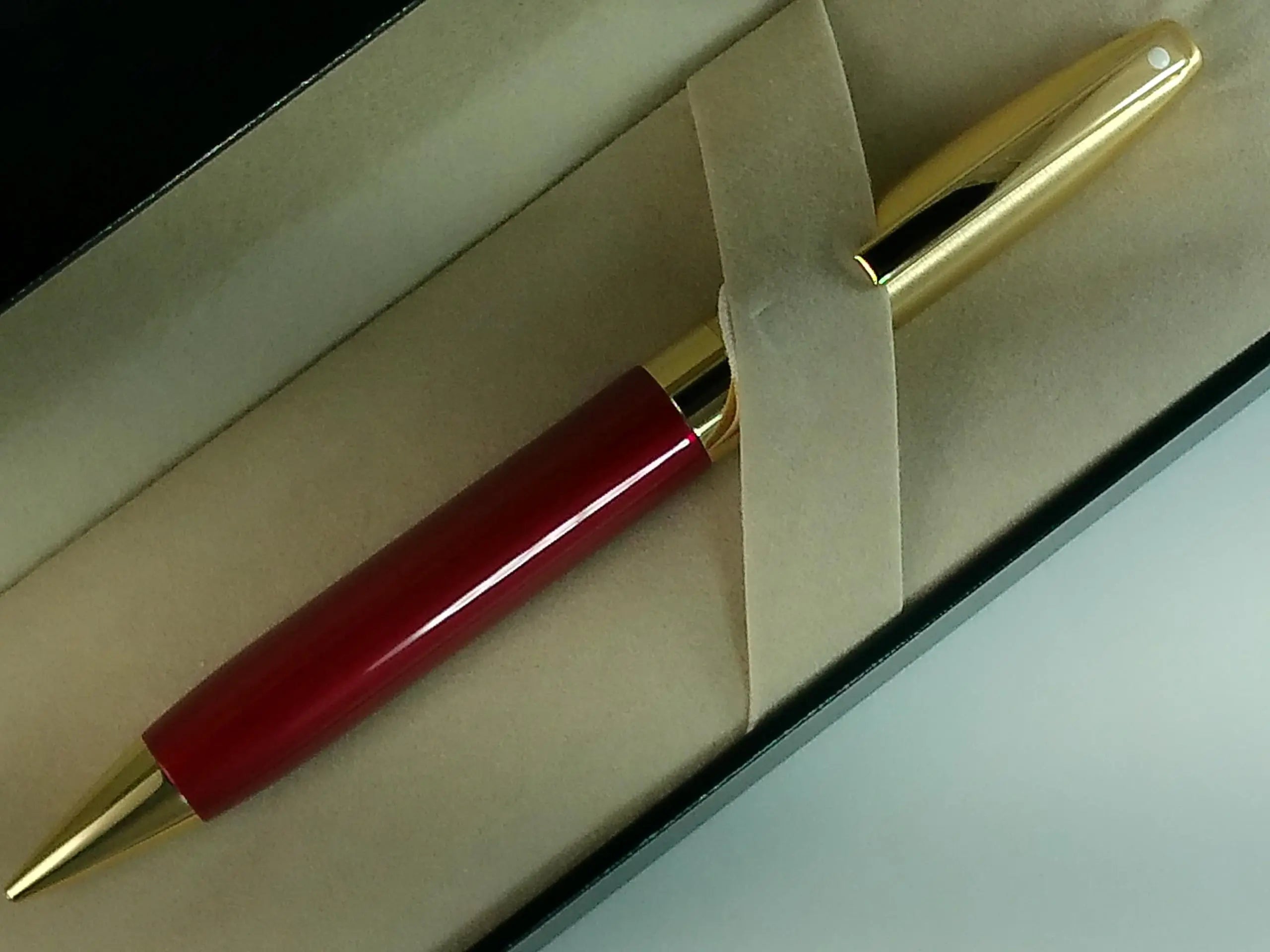 Sheaffer Legacy Heritage Mechanical Pencil, 0.5MM, Red and 22KT Gold, USA Made Sheaffer