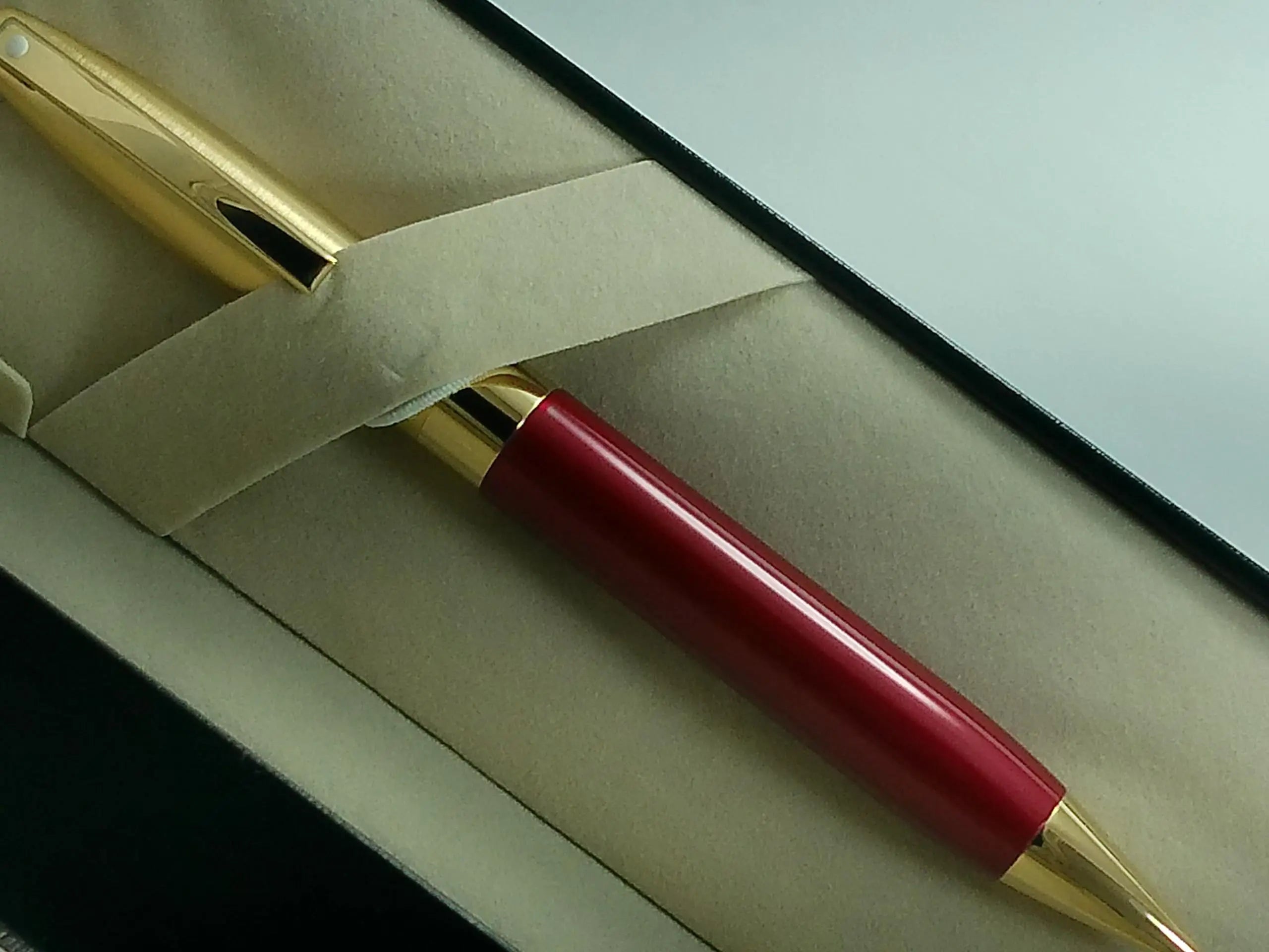 Sheaffer Legacy Heritage Mechanical Pencil, 0.5MM, Red and 22KT Gold, USA Made Sheaffer