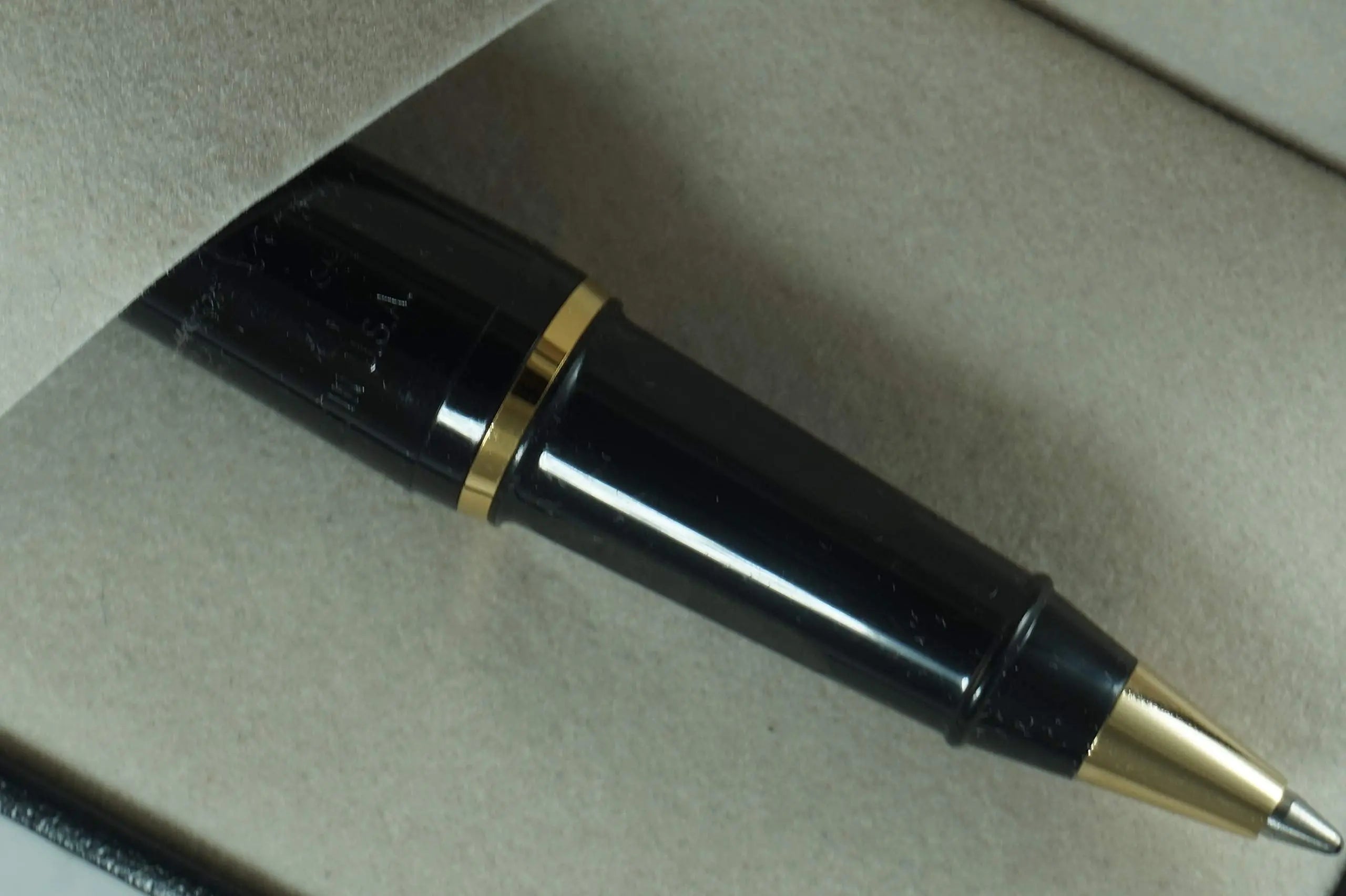 Sheaffer Made in The USA with White Dot of Excellence B35 Black with Gold Appointments Desk Ballpoint Pen- Made in Iowa, USA Sheaffer