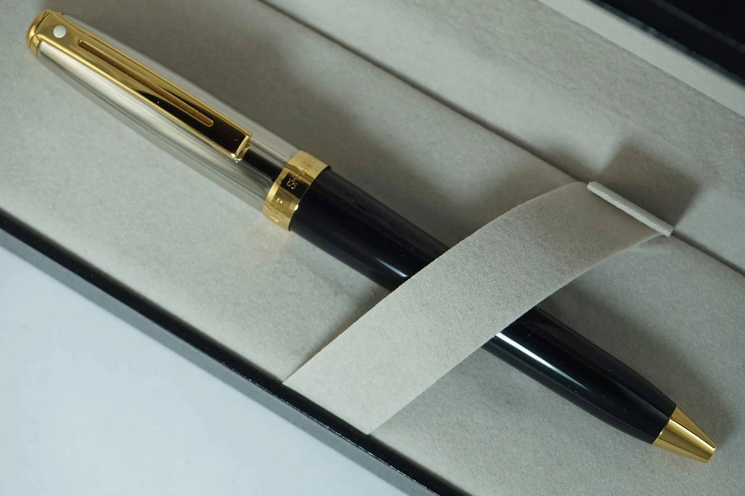 Sheaffer Prelude Black Onyx Lacquer with Chased Palladium Cap & 22KT Gold Appointments Mechanical 0.7MM Pencil Sheaffer