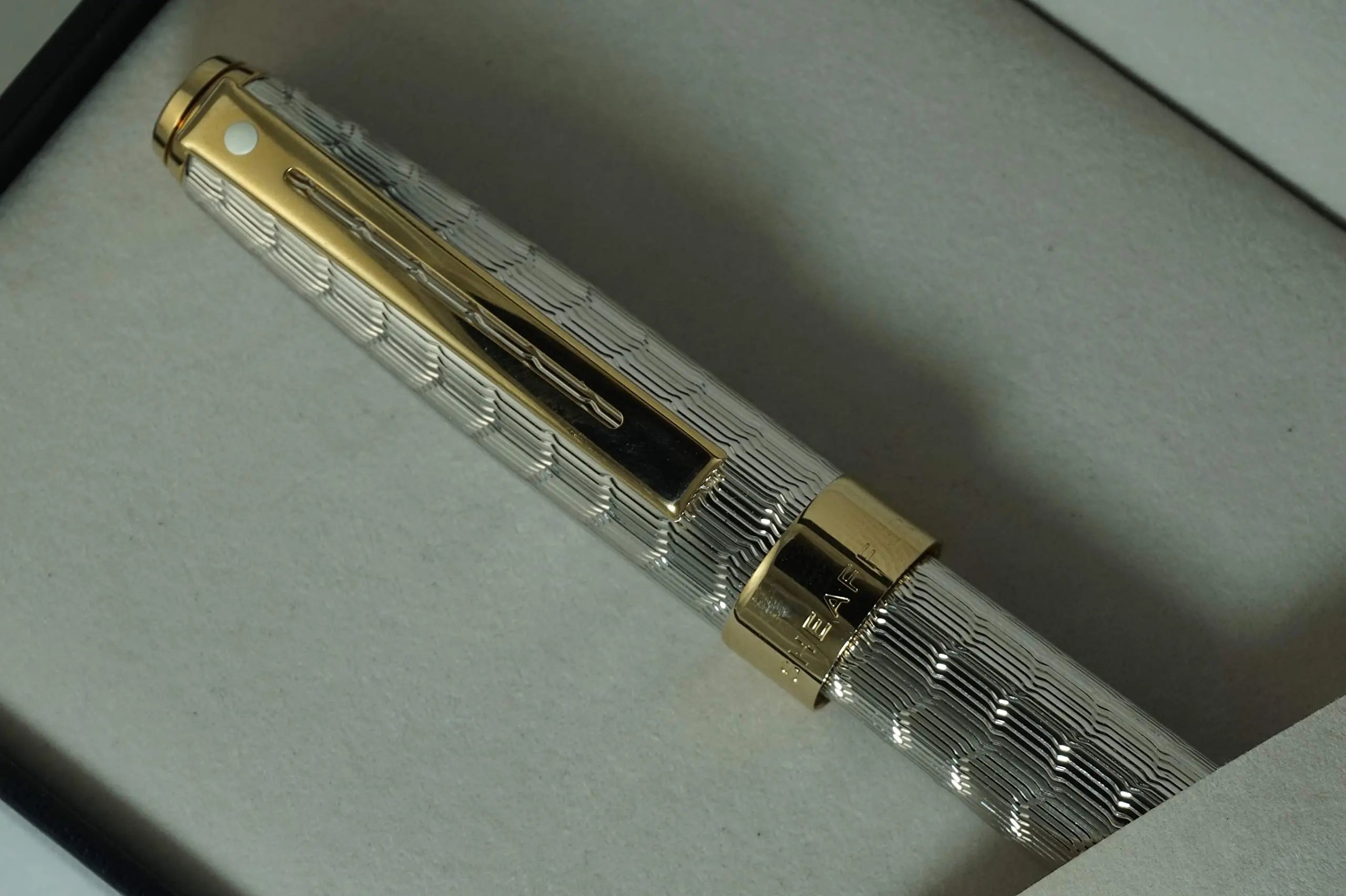 Sheaffer Prelude Signature Diamond Cut Snake Skin Pattern Medalist with 22KT Gold Appointments Fountain Pen with Solid and Stamped 14KT Gold Medium Nib Fountain Pen Cross