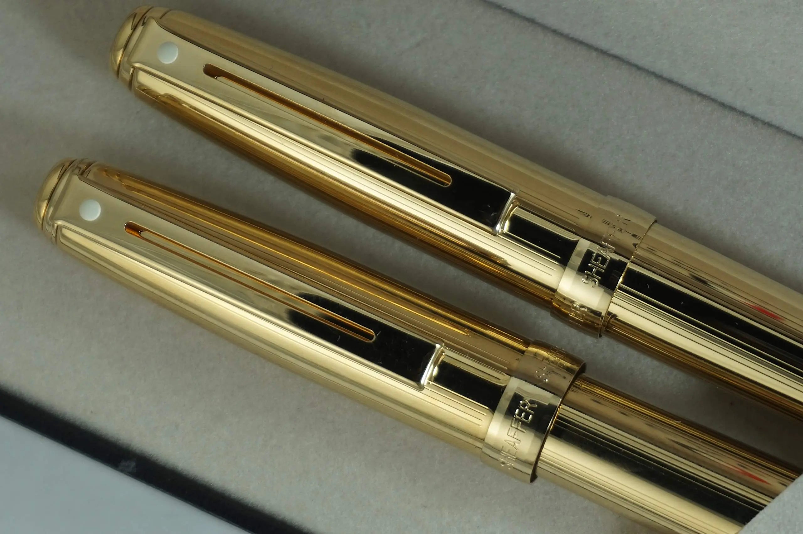 Sheaffer Signature Prelude 22KT Gold Barrel Rollerball Pen and 0.7MM Pencils set Sheaffer