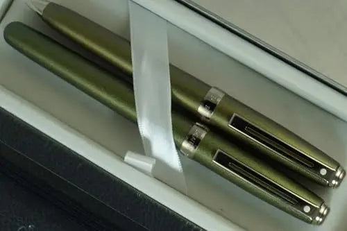 Sheaffer Signature Prelude Lightning Incandescent Green with Nickel Appointments Rollerball Pen, Ballpoint Pen and Journal - crosspenmall.com