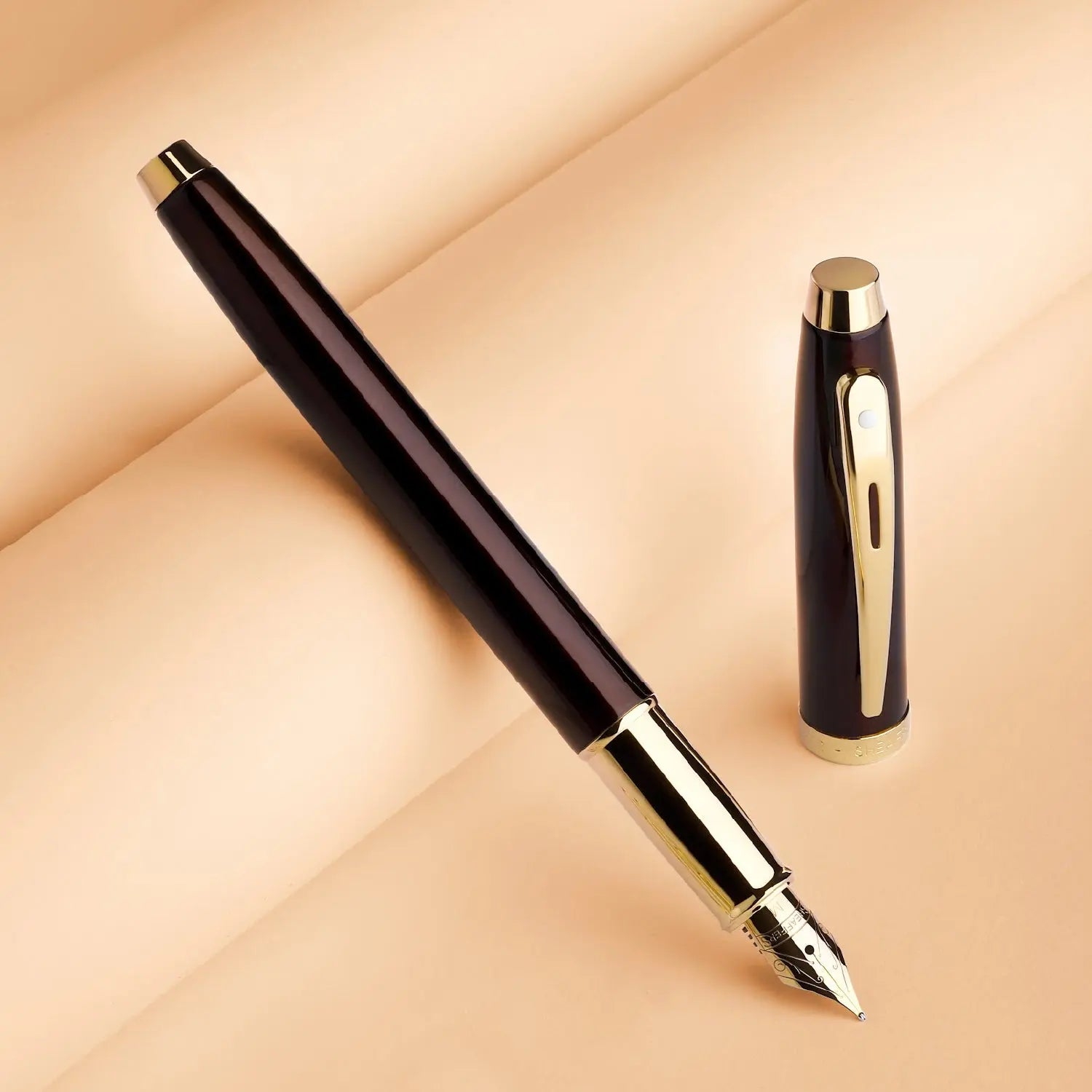 Sheaffer® 100 9370 Glossy Coffee Brown Fountain Pen With PVD Gold-Tone Trim - Medium - My Store